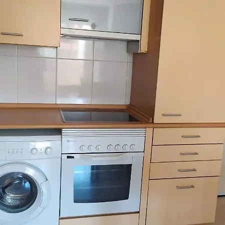 Edificio Naranjos אסטפונה
