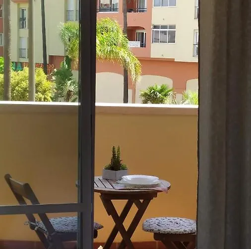 Edificio Naranjos Otel *